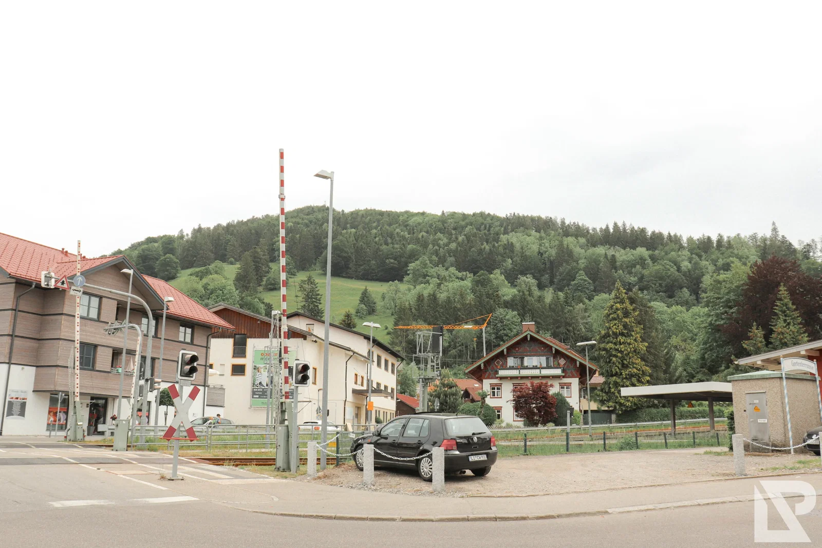 Photo 8