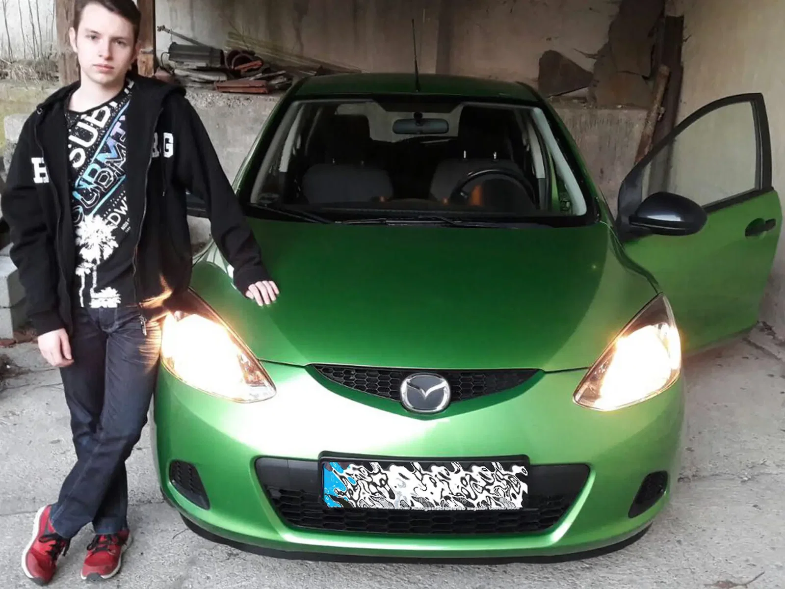 Mazda 2